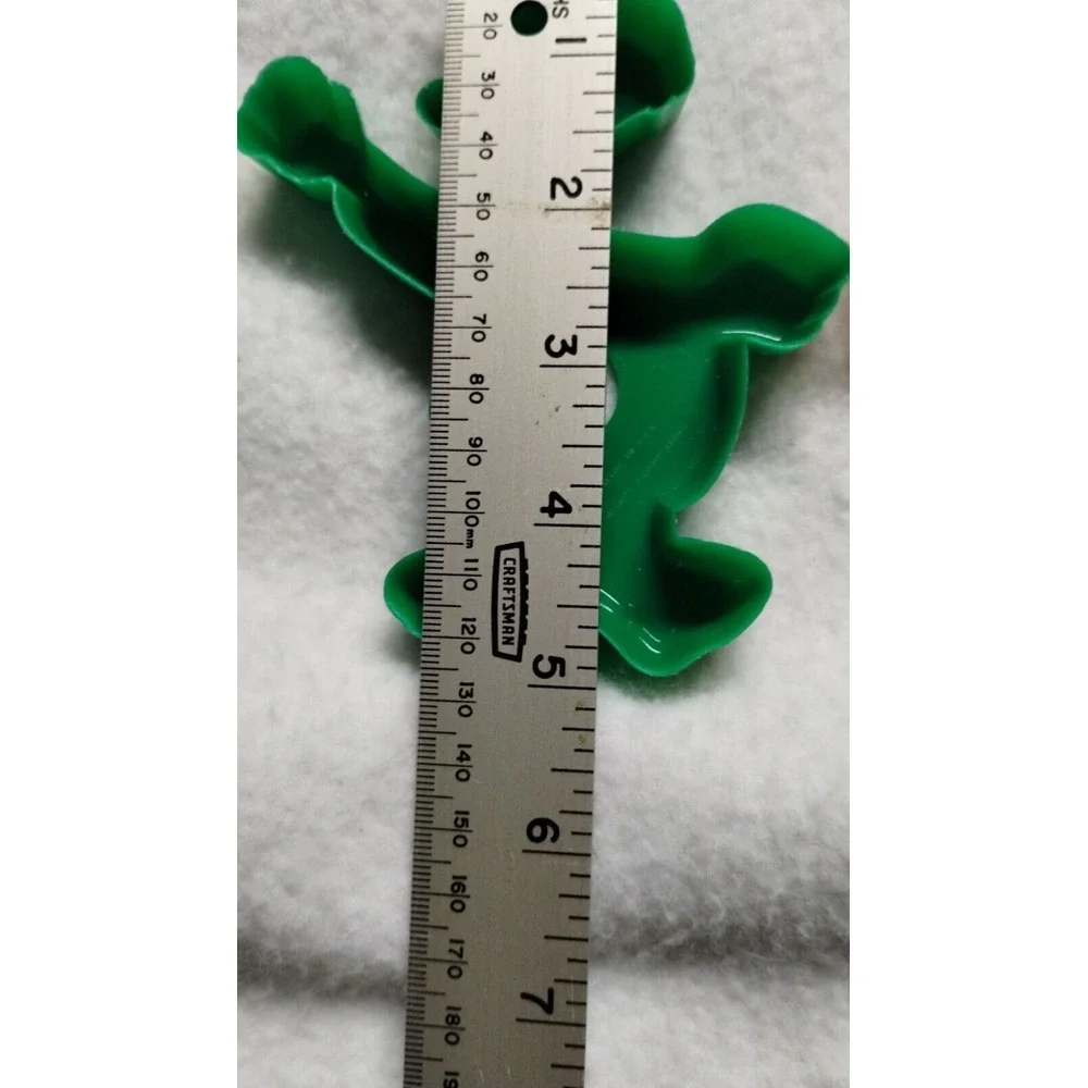 Disney Mickey Mouse & Donald Duck Plastic‎ Cookie Cutters Vintage Yellow Green